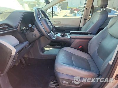 Zdjęcie 7 z 14 samochodu: 2021 TOYOTA SIENNA LIMITED 7-PASSENGER VIN:5TDZRKECXMS016057 - miniatura