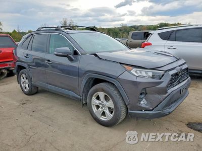 Czwarte zdjęcie samochodu z boku: 2019 TOYOTA RAV4 XLE VIN:2T3P1RFV5KW053942 - miniatura