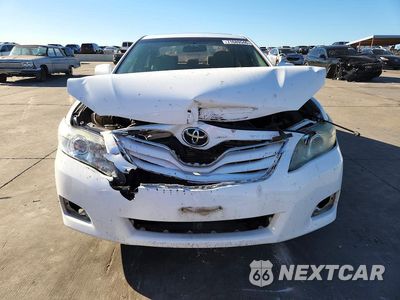 Piąte zdjęcie samochodu w środku: 2010 TOYOTA CAMRY LE VIN:4T1BF3EK7AU529017 - miniatura