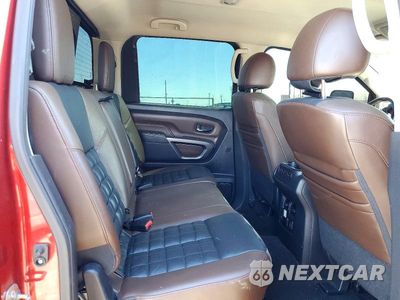 Zdjęcie 10 z 12 samochodu: 2016 NISSAN TITAN XD PLATINUM RESERVE VIN:1N6BA1F46GN502303 - miniatura