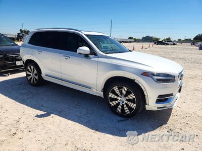 Czwarte zdjęcie samochodu z boku: 2021 VOLVO XC90 T6 INSCRIPTION VIN:YV4A221L2M1772967 - miniatura