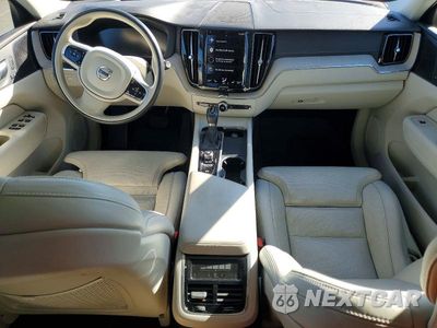 Zdjęcie 8 z 12 samochodu: 2021 VOLVO XC60 T5 INSCRIPTION VIN:YV4102RLXM1753769 - miniatura