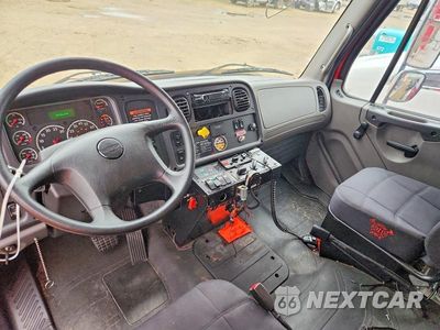 Zdjęcie 8 z 12 samochodu: 2017 FREIGHTLINER M2 106 MEDIUM DUTY VIN:3ALDCYCY1HDJC3172 - miniatura