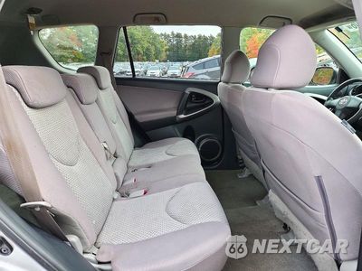 Zdjęcie 11 z 13 samochodu: 2007 TOYOTA RAV4 BASE VIN:JTMBD33V275080579 - miniatura
