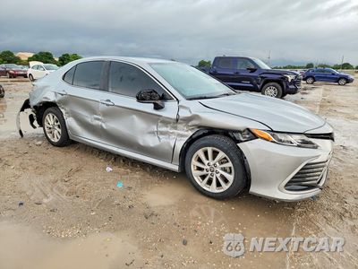 Czwarte zdjęcie samochodu z boku: 2023 TOYOTA CAMRY LE VIN:4T1C11BK5PU094163 - miniatura