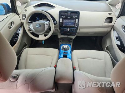 Zdjęcie 8 z 12 samochodu: 2011 NISSAN LEAF SV VIN:JN1AZ0CP7BT005767 - miniatura