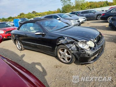 Czwarte zdjęcie samochodu z boku: 2004 MERCEDES-BENZ CLK 500 VIN:WDBTK75G54T032516 - miniatura