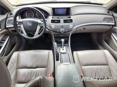 Zdjęcie 8 z 12 samochodu: 2008 HONDA ACCORD EXL VIN:1HGCP26878A098548 - miniatura