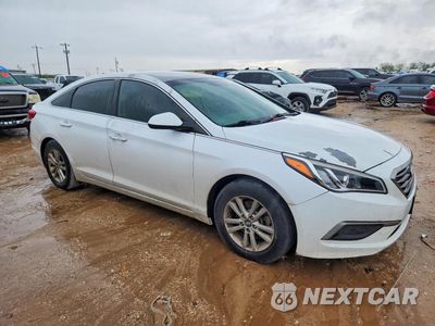 Czwarte zdjęcie samochodu z boku: 2017 HYUNDAI SONATA SE VIN:5NPE24AF4HH497126 - miniatura