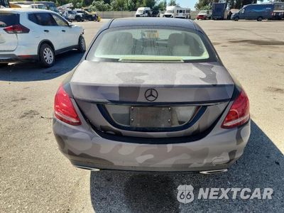 Zdjęcie 6 z 12 samochodu: 2015 MERCEDES-BENZ C 300 4MATIC VIN:55SWF4KB4FU017634 - miniatura