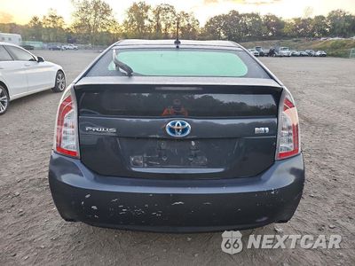 Zdjęcie 6 z 12 samochodu: 2015 TOYOTA PRIUS THREE VIN:JTDKN3DU3F1929336 - miniatura