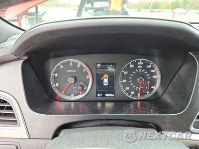 Zdjęcie 9 z 13 samochodu: 2015 HYUNDAI SONATA LIMITED 2.0T VIN:5NPE34AB7FH175877 - miniatura