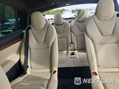 Zdjęcie 10 z 14 samochodu: 2024 TESLA MODEL X VIN:7SAXCBE53RF459840 - miniatura