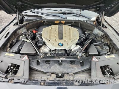 Zdjęcie 11 z 12 samochodu: 2010 BMW 550 GT VIN:WBASN4C53AC208427 - miniatura