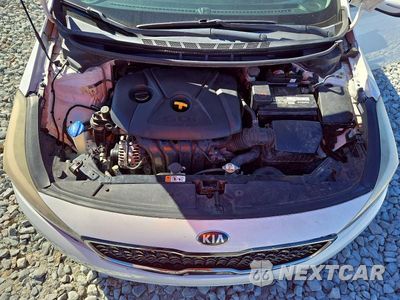 Zdjęcie 11 z 12 samochodu: 2017 KIA FORTE LX VIN:KNAFK5A85H5702820 - miniatura