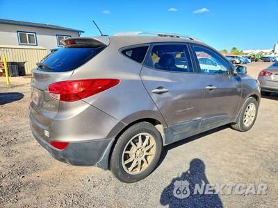 Trzecie zdjęcie samochodu z tyłu: 2011 HYUNDAI TUCSON GLS VIN:KM8JU3AC4BU157413 - miniatura