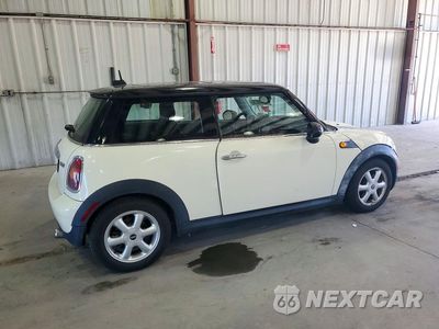 Trzecie zdjęcie samochodu z tyłu: 2010 MINI COOPER VIN:WMWMF3C51ATZ23416 - miniatura