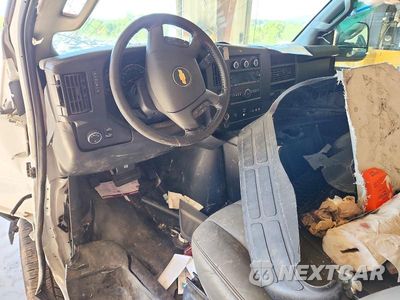 Zdjęcie 8 z 13 samochodu: 2021 CHEVROLET EXPRESS G2500 VIN:1GCWGAF74M1168238 - miniatura