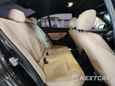 Zdjęcie 10 z 12 samochodu: 2015 BMW 328 XI SULEV VIN:WBA3B5G55FNS14335 - miniatura