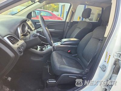 Zdjęcie 7 z 14 samochodu: 2018 DODGE JOURNEY SE VIN:3C4PDCAB0JT294315 - miniatura
