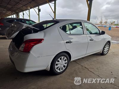Trzecie zdjęcie samochodu z tyłu: 2016 NISSAN VERSA 1.6 S VIN:3N1CN7AP2GL866799 - miniatura
