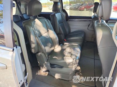 Zdjęcie 11 z 13 samochodu: 2010 VOLKSWAGEN ROUTAN SE VIN:2V4RW3D12AR294640 - miniatura