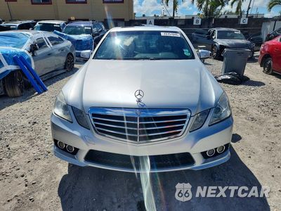 Piąte zdjęcie samochodu w środku: 2010 MERCEDES-BENZ E 550 VIN:WDDHF7CB4AA197957 - miniatura