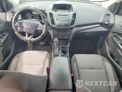 Zdjęcie 8 z 13 samochodu: 2018 FORD ESCAPE SE VIN:1FMCU0GDXJUA43258 - miniatura