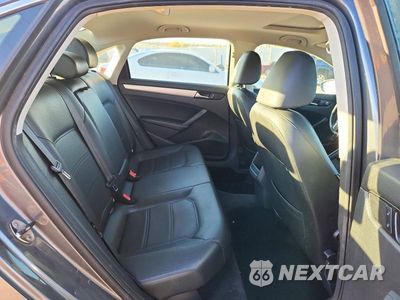 Zdjęcie 10 z 12 samochodu: 2012 VOLKSWAGEN PASSAT SE VIN:1VWBH7A32CC097687 - miniatura