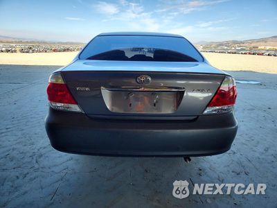 Zdjęcie 6 z 12 samochodu: 2005 TOYOTA CAMRY STANDARD VIN:4T1BE32KX5U944653 - miniatura