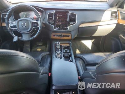 Zdjęcie 8 z 13 samochodu: 2016 VOLVO XC90 T8 VIN:YV4BC0PL8G1076454 - miniatura