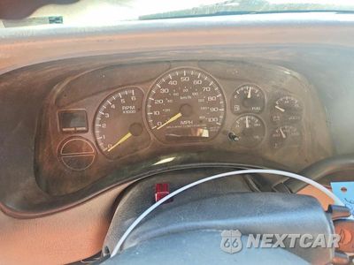 Zdjęcie 9 z 12 samochodu: 2000 CHEVROLET SILVERADO C1500 VIN:2GCEC19T8Y1318660 - miniatura