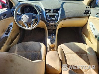 Zdjęcie 8 z 12 samochodu: 2014 HYUNDAI ACCENT GLS VIN:KMHCU4AE6EU735497 - miniatura