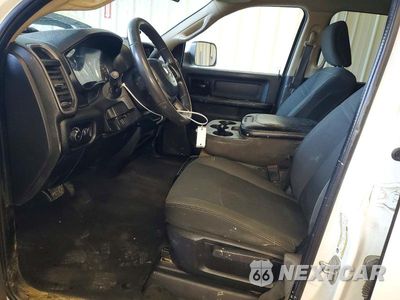Zdjęcie 7 z 12 samochodu: 2020 RAM 2500 TRADESMAN VIN:3C6UR5CL9LG263184 - miniatura