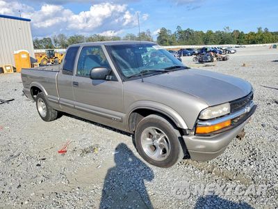 Czwarte zdjęcie samochodu z boku: 2000 CHEVROLET S TRUCK S10 VIN:1GCCS19WXY8294864 - miniatura