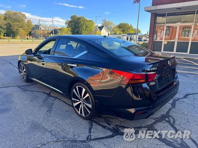 Trzecie zdjęcie samochodu z tyłu: 2019 NISSAN ALTIMA EDITION ONE VIN:1N4AL4FV9KC259602 - miniatura