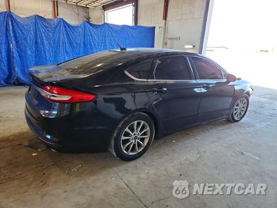 Trzecie zdjęcie samochodu z tyłu: 2017 FORD FUSION SE VIN:3FA6P0HD7HR129173 - miniatura
