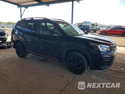 Czwarte zdjęcie samochodu z boku: 2020 SUBARU FORESTER SPORT VIN:JF2SKAMC7LH590931 - miniatura