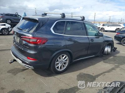 Trzecie zdjęcie samochodu z tyłu: 2022 BMW X5 XDRIVE45E VIN:5UXTA6C08N9M85904 - miniatura