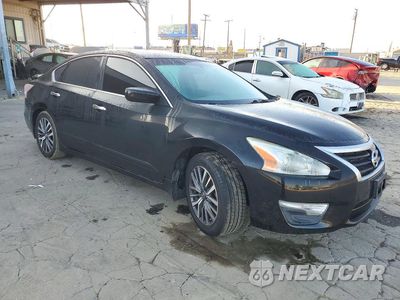 Czwarte zdjęcie samochodu z boku: 2014 NISSAN ALTIMA 2.5 VIN:1N4AL3AP2EN243110 - miniatura