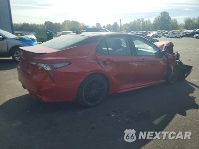 Trzecie zdjęcie samochodu z tyłu: 2022 TOYOTA CAMRY XSE VIN:4T1K61BK8NU055965 - miniatura