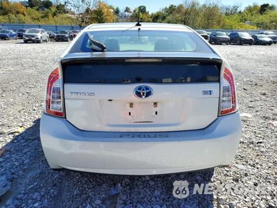 Zdjęcie 6 z 12 samochodu: 2013 TOYOTA PRIUS THREE VIN:JTDKN3DU8D1685910 - miniatura