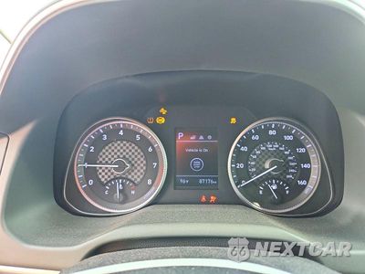 Zdjęcie 9 z 12 samochodu: 2019 HYUNDAI ELANTRA LIMITED VIN:5NPD84LF5KH461931 - miniatura