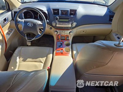 Zdjęcie 8 z 12 samochodu: 2008 TOYOTA HIGHLANDER LIMITED VIN:JTEDS42A582055774 - miniatura