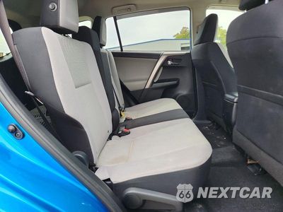 Zdjęcie 11 z 13 samochodu: 2016 TOYOTA RAV4 XLE VIN:JTMRFREV8GD180152 - miniatura