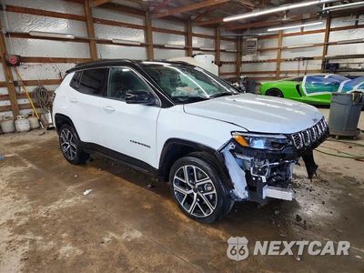Czwarte zdjęcie samochodu z boku: 2025 JEEP COMPASS LIMITED VIN:3C4NJDCN0ST604302 - miniatura