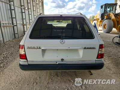 Zdjęcie 6 z 12 samochodu: 1992 MERCEDES-BENZ 300 TE 4MATIC VIN:WDBED90D0NF197112 - miniatura
