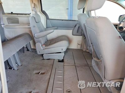 Zdjęcie 10 z 13 samochodu: 2009 DODGE GRAND CARAVAN SXT VIN:2D8HN54169R551476 - miniatura