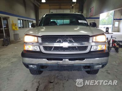 Piąte zdjęcie samochodu w środku: 2004 CHEVROLET SILVERADO K1500 VIN:1GCEK19T04E167826 - miniatura