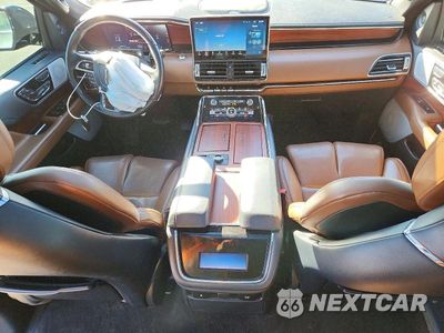 Zdjęcie 8 z 13 samochodu: 2023 LINCOLN NAVIGATOR L RESERVE VIN:5LMJJ3LG1PEL04228 - miniatura